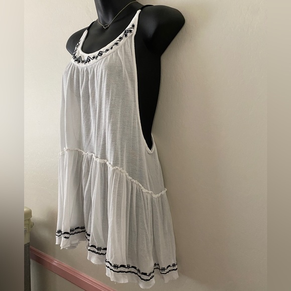 Urban Outfitters Tank Top - Picture 2 of 16